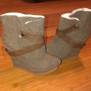 Olive green wedge booties *NEVER WORN
